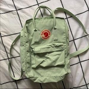Fjallraven kanken regular size